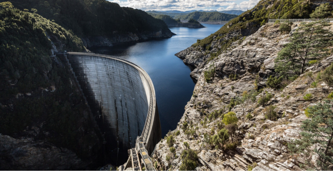 What do dams and bathtubs have in common?